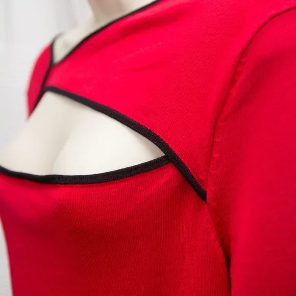 NY&Co Asymmetrical Cutout Sweater - Picture 3 of 4